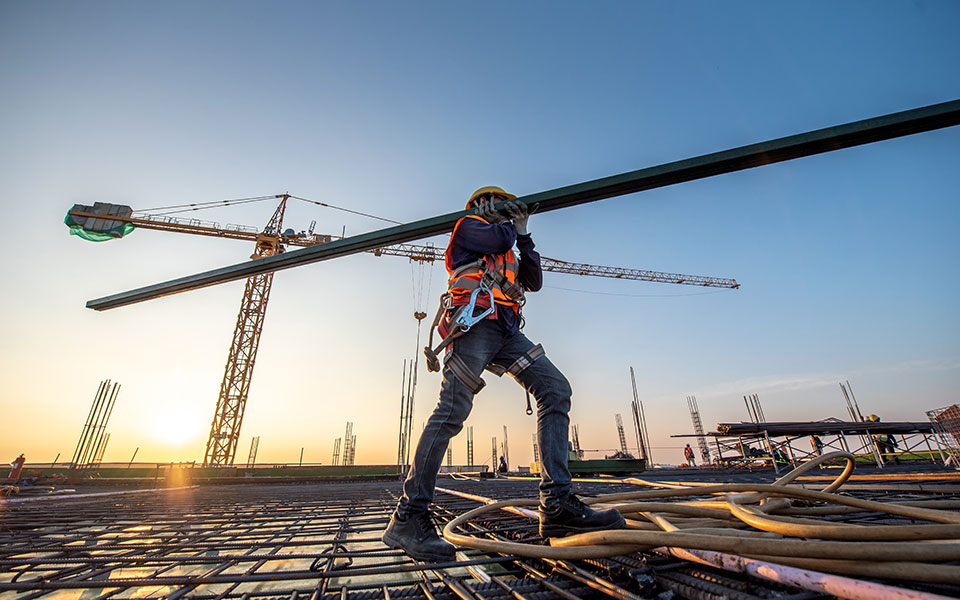 industries-construction-survey-results-social