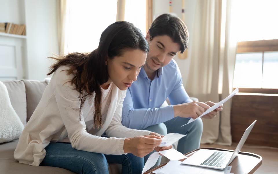 Living Wage vs. Wage Floor: A Practical Pay Approach
