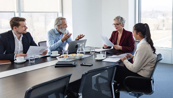 insights-mid-market-pulse-no2-2025-tab