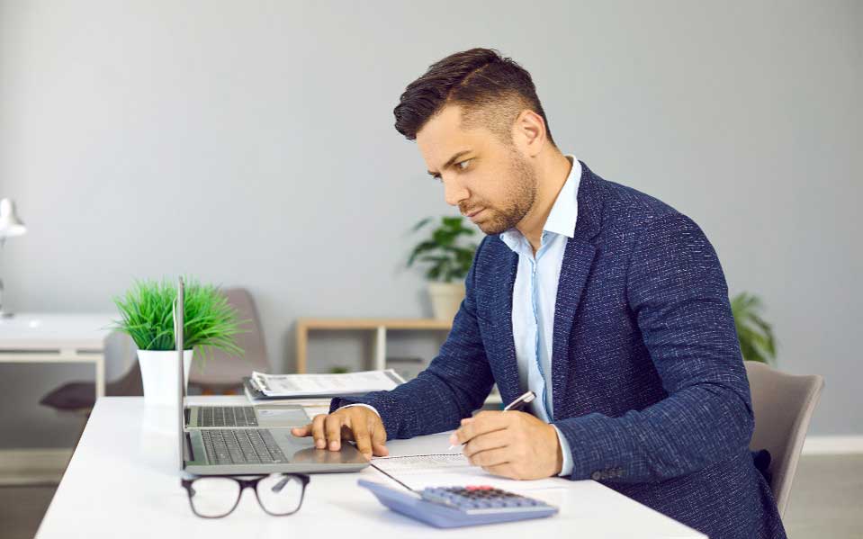 Modern Real Estate CFO: Managing Volatility for an AI-Powered Future