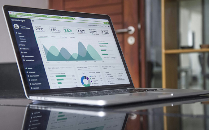 services-technology-consult-data-analytics-and-visualization-image-2